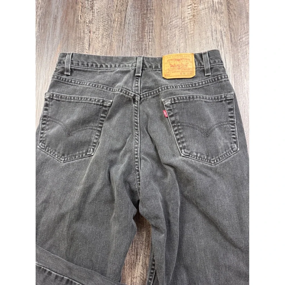 Vintage Levis 550 Relaxed Fit Black Jeans Mens 36x36 Made in USA 550-0260
